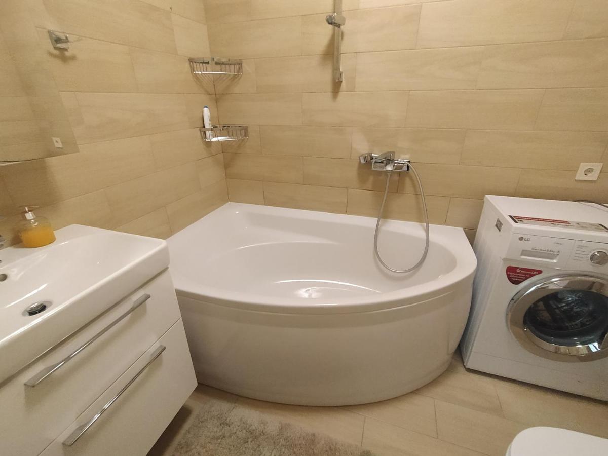 Vanilla Vip Apartment Lviv Luaran gambar